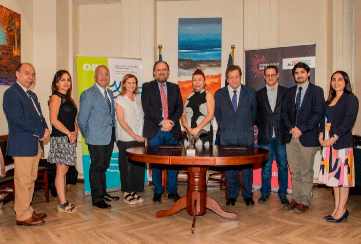 La OEI y Universidad del Alba firman convenio de colaboración para trabajar en educación, ciencia y cultura